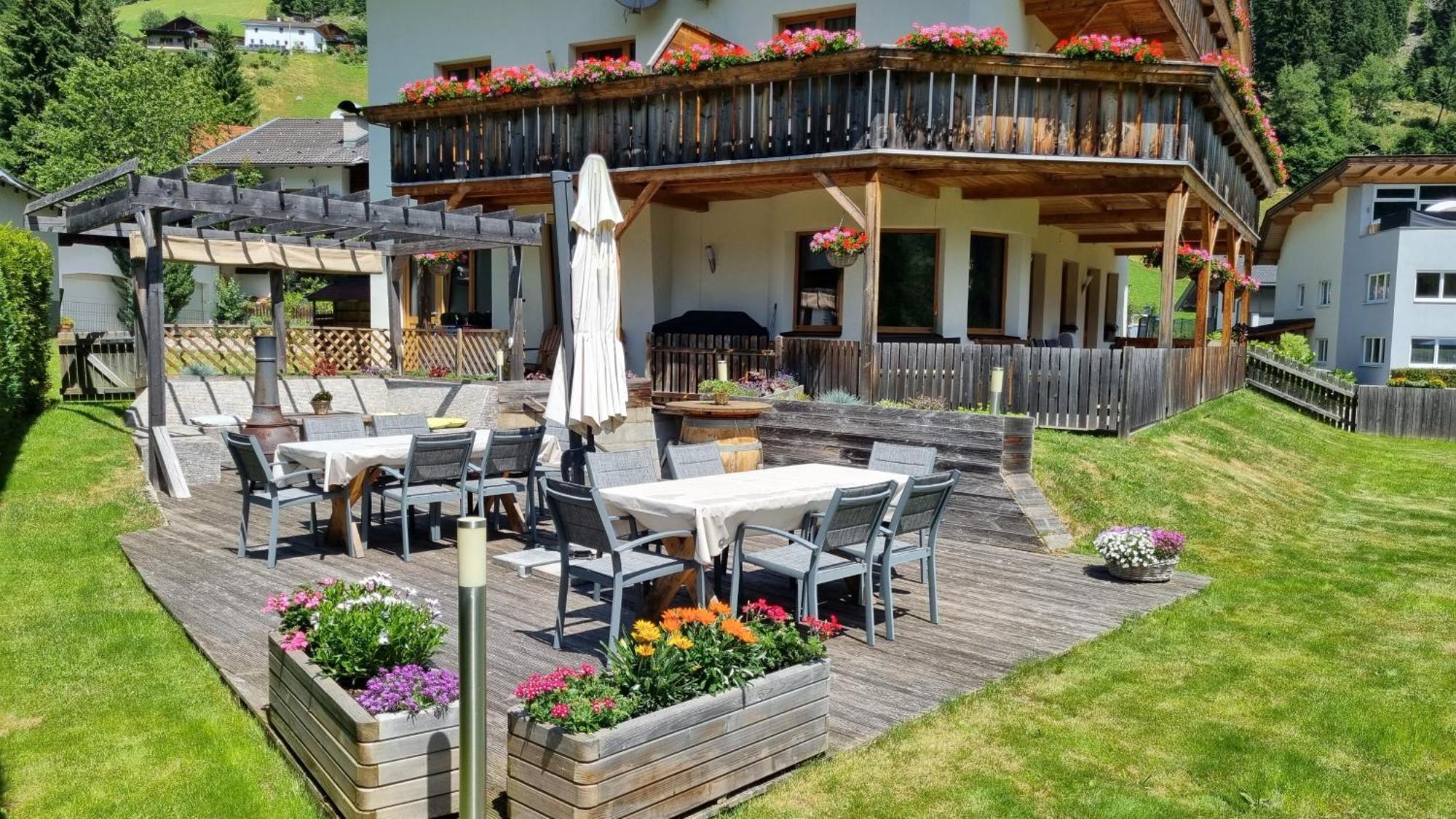 Gaestehaus Landhaus Tyrol Gries im Sellrain Ngoại thất bức ảnh